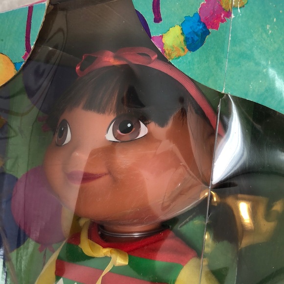 Dora The Explorer 15” Fiesta Dress Up Dora Doll ToysRus Exclusive +Outfit NEW - Picture 4 of 15